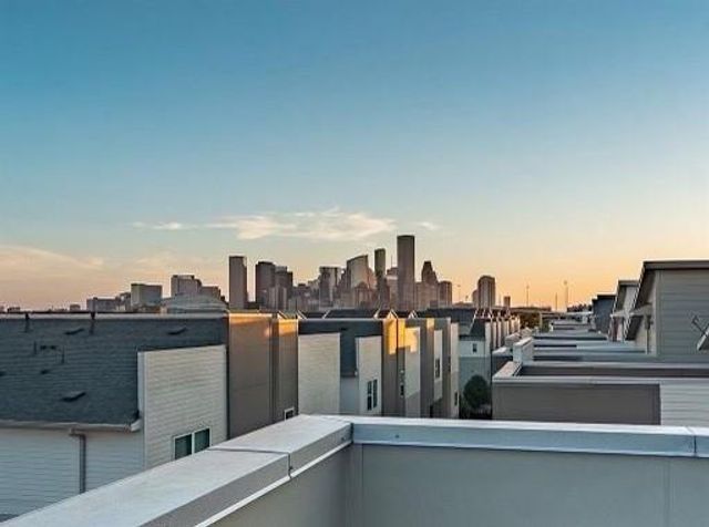 348 Eado Park Circle, Houston, TX 77020