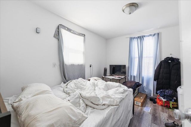 145 PACIFIC AVE, Jc, Bergen-lafayett, NJ 07304