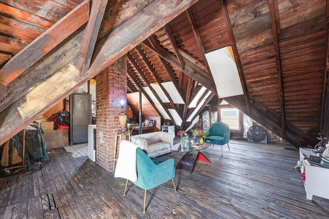 145 PACIFIC AVE, Jc, Bergen-lafayett, NJ 07304