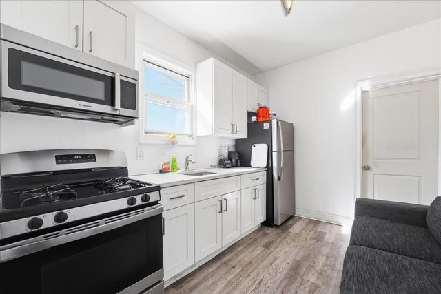 145 PACIFIC AVE, Jc, Bergen-lafayett, NJ 07304