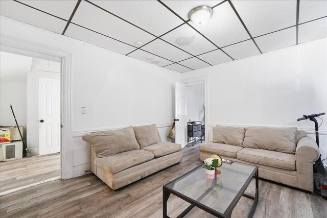 145 PACIFIC AVE, Jc, Bergen-lafayett, NJ 07304