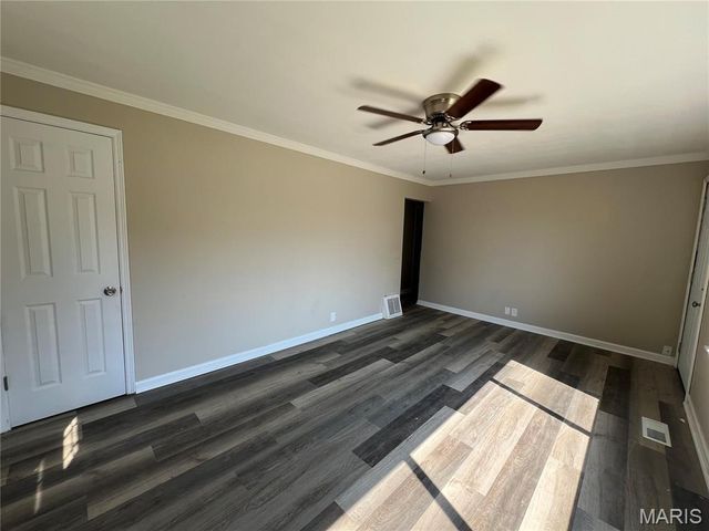 1271 Darr Drive, St Louis, MO 63137