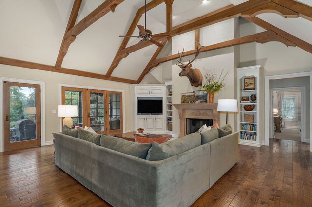 4538 E Peachtree Circle, Springfield, MO 65809