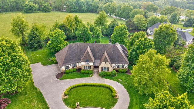 4538 E Peachtree Circle, Springfield, MO 65809
