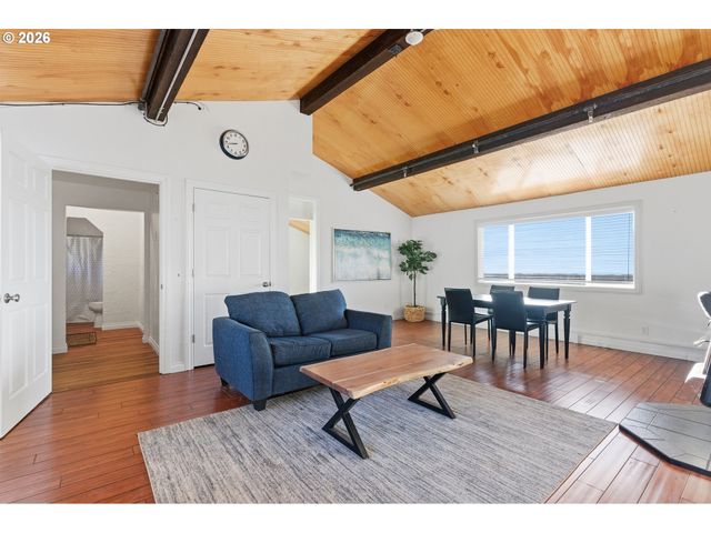 19824 S BUTTE Rd, Beavercreek, OR 97004