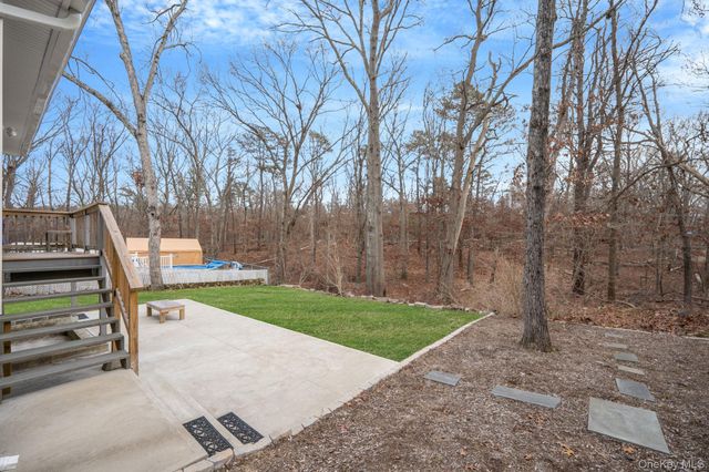 4 Wyandanch Trail, Ridge, NY 11961