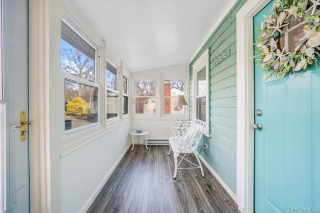 4 Wyandanch Trail, Ridge, NY 11961