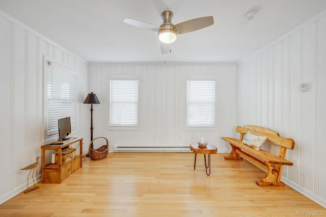 4 Wyandanch Trail, Ridge, NY 11961