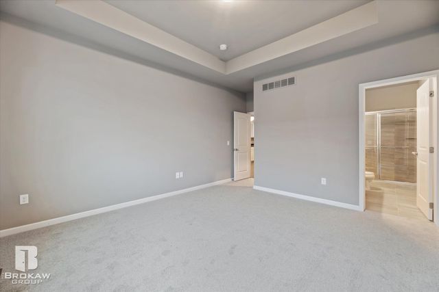 1437 Luxington Drive, Lapeer, MI 48446