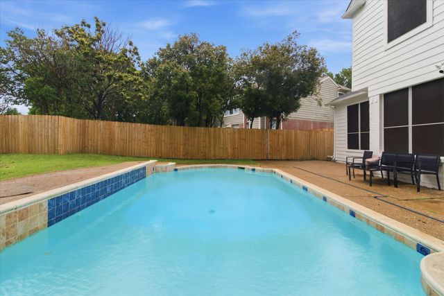 1508 Park Chase Avenue, Arlington, TX 76011