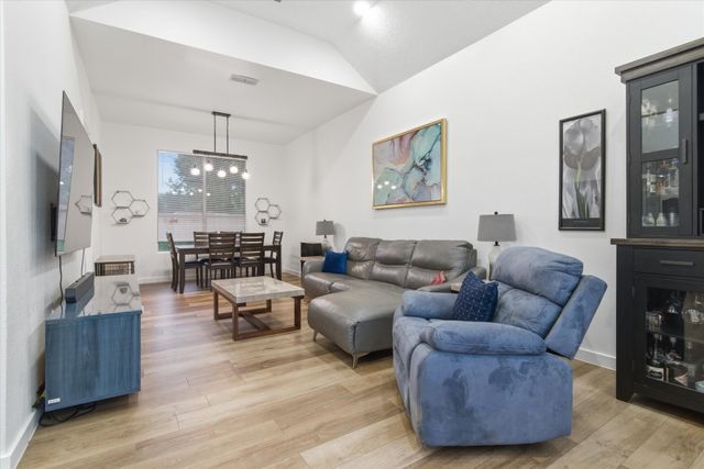 1508 Park Chase Avenue, Arlington, TX 76011