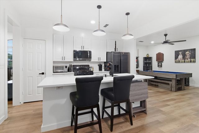 1508 Park Chase Avenue, Arlington, TX 76011