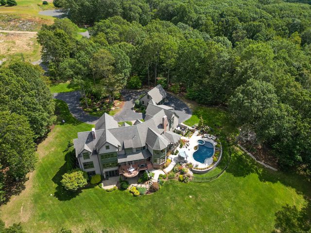 6 Setting Sun Trail, Ellington, CT 06029