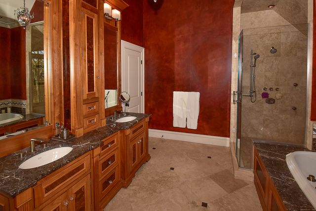 6 Setting Sun Trail, Ellington, CT 06029