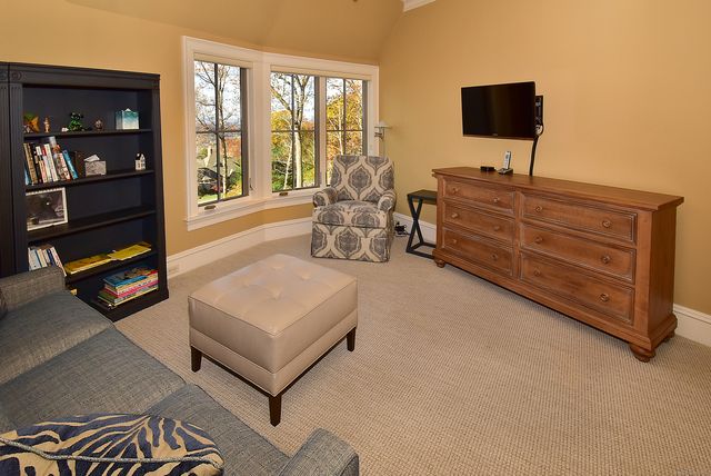 6 Setting Sun Trail, Ellington, CT 06029