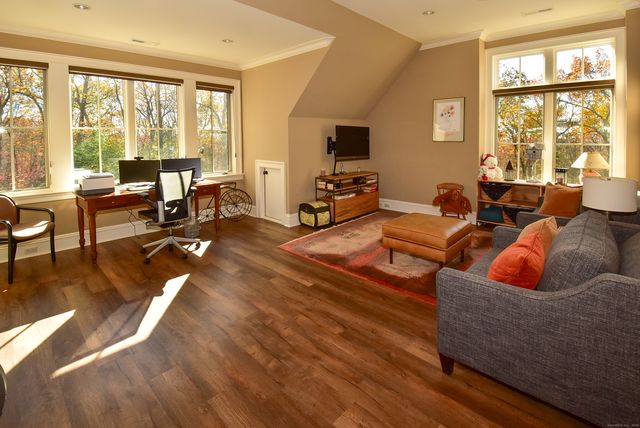 6 Setting Sun Trail, Ellington, CT 06029