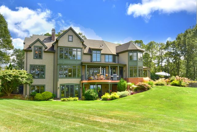 6 Setting Sun Trail, Ellington, CT 06029