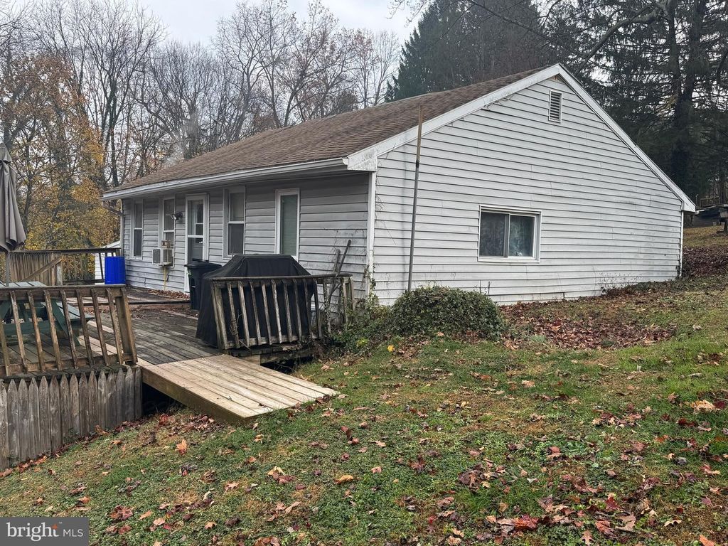 645 PARK ST, Manchester, PA 17345