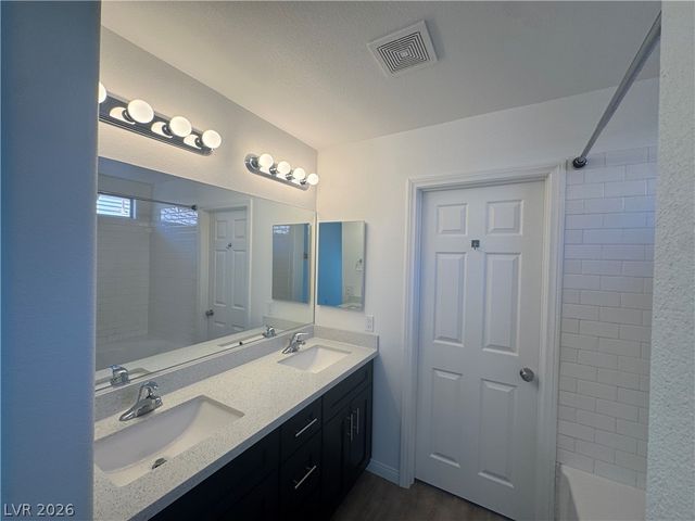 9933 La Paca Avenue, Las Vegas, NV 89117