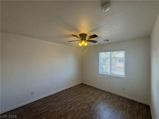 9933 La Paca Avenue, Las Vegas, NV 89117