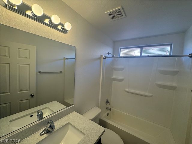 9933 La Paca Avenue, Las Vegas, NV 89117