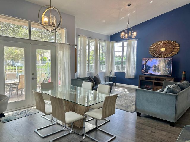 1236 Bayview Circle, Weston, FL 33326