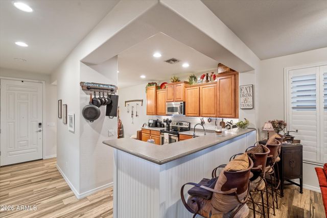 29876 N GECKO Trail, San Tan Valley, AZ 85143