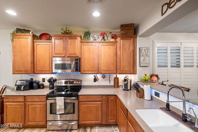 29876 N GECKO Trail, San Tan Valley, AZ 85143