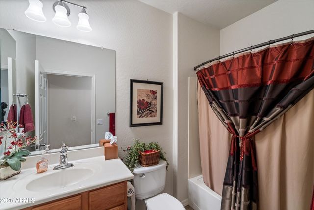 29876 N GECKO Trail, San Tan Valley, AZ 85143