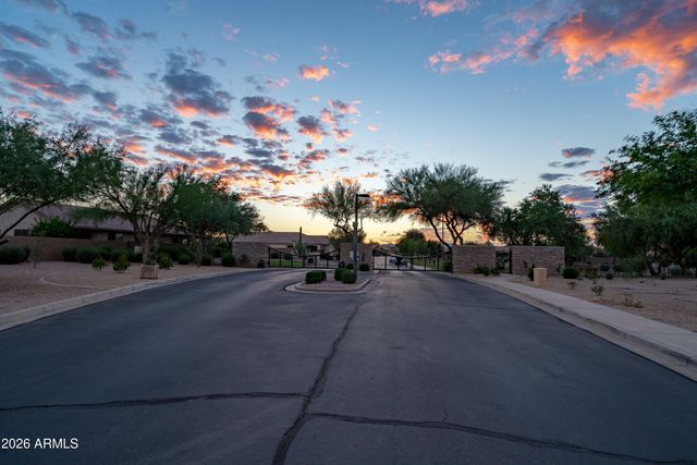 29876 N GECKO Trail, San Tan Valley, AZ 85143
