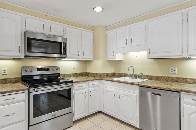 92 Goodale Street, Peabody, MA 01960