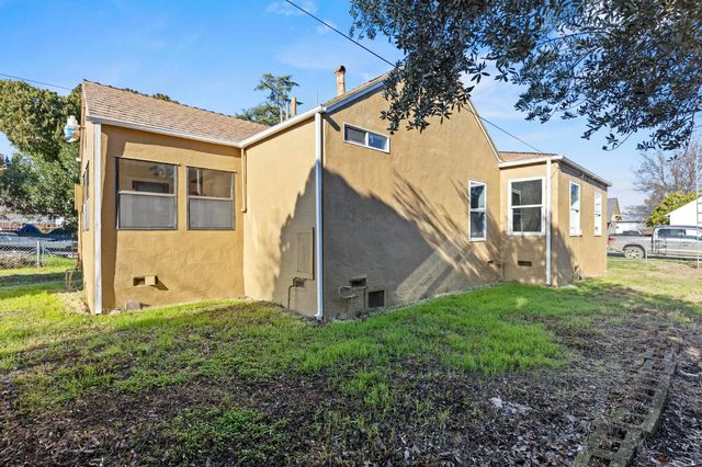 229 Vine St, Maxwell, CA 95955