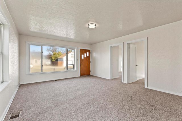 229 Vine St, Maxwell, CA 95955