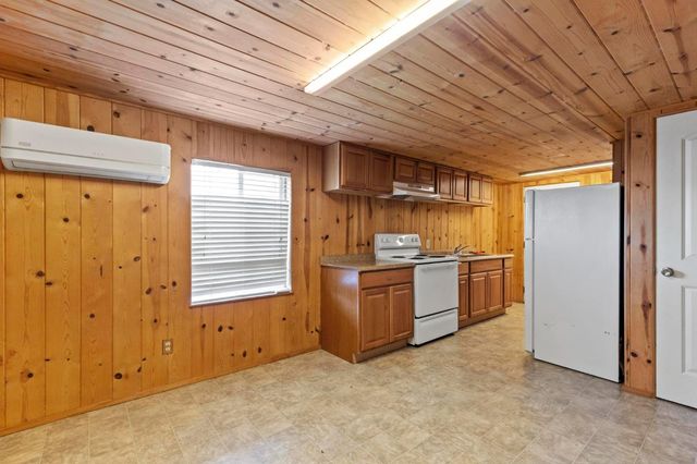 229 Vine St, Maxwell, CA 95955