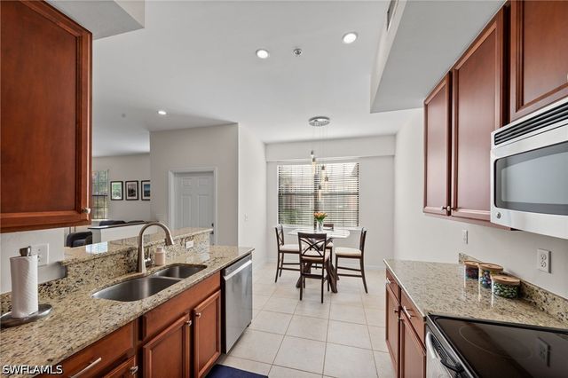 3712 Pino Vista WAY 2, Estero, FL 33928