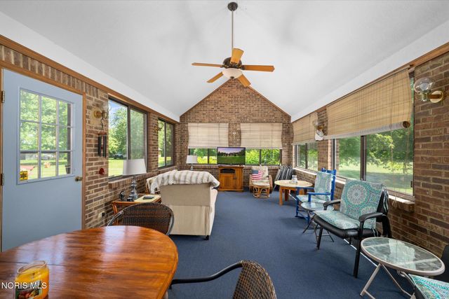 1453 S Wynn Road, Oregon, OH 43616