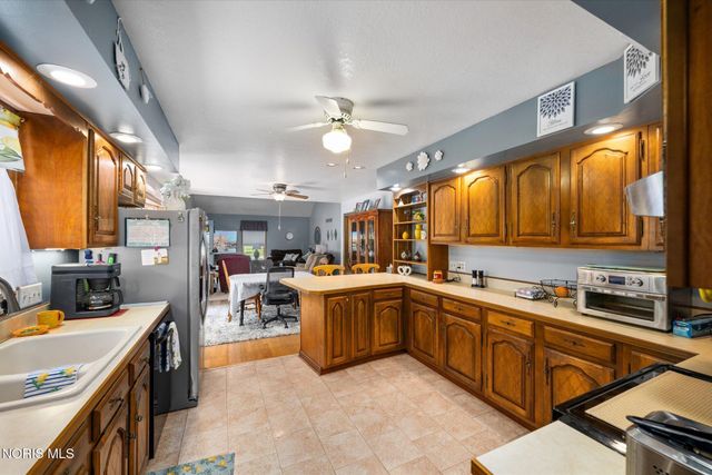 1453 S Wynn Road, Oregon, OH 43616