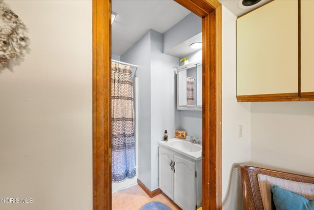 1453 S Wynn Road, Oregon, OH 43616