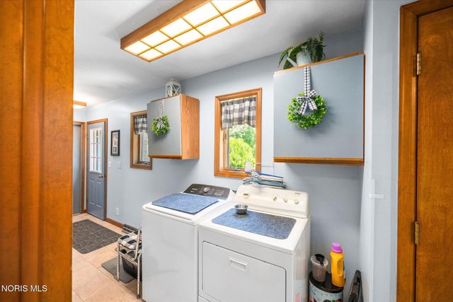 1453 S Wynn Road, Oregon, OH 43616