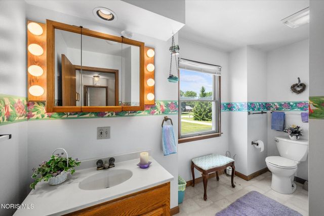 1453 S Wynn Road, Oregon, OH 43616