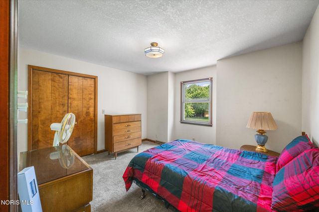 1453 S Wynn Road, Oregon, OH 43616