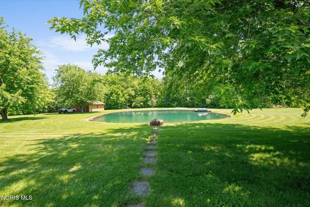 1453 S Wynn Road, Oregon, OH 43616