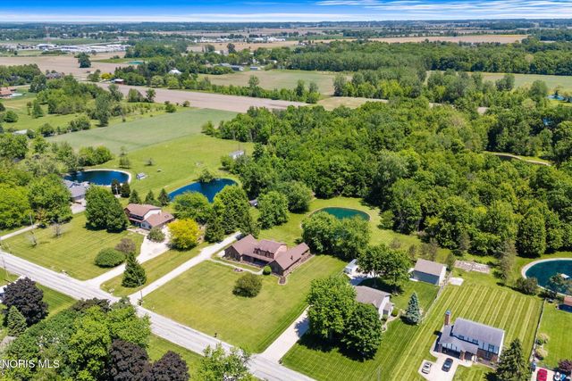 1453 S Wynn Road, Oregon, OH 43616