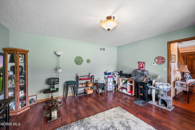 1453 S Wynn Road, Oregon, OH 43616