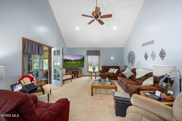 1453 S Wynn Road, Oregon, OH 43616