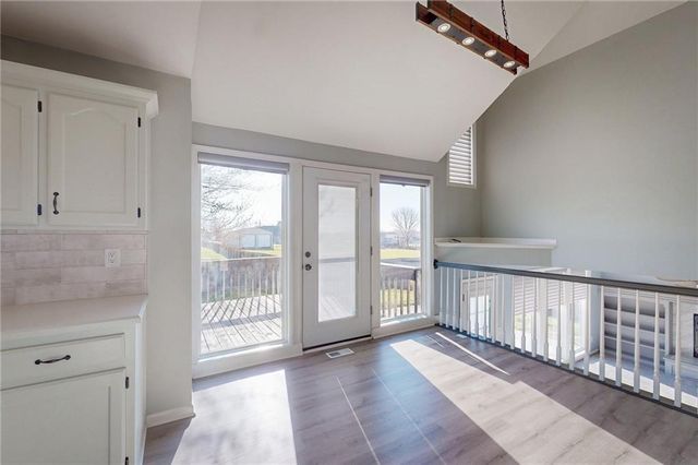 1103 S Huntington Drive, Greenwood, MO 64034