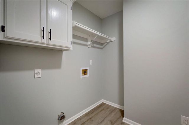 1103 S Huntington Drive, Greenwood, MO 64034