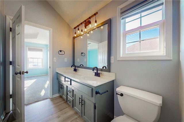 1103 S Huntington Drive, Greenwood, MO 64034