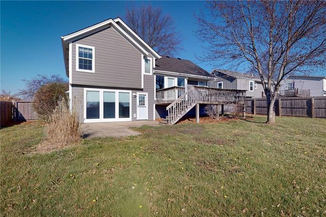 1103 S Huntington Drive, Greenwood, MO 64034