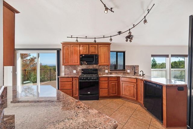 3430 Hilton Way, Shingle Springs, CA 95682